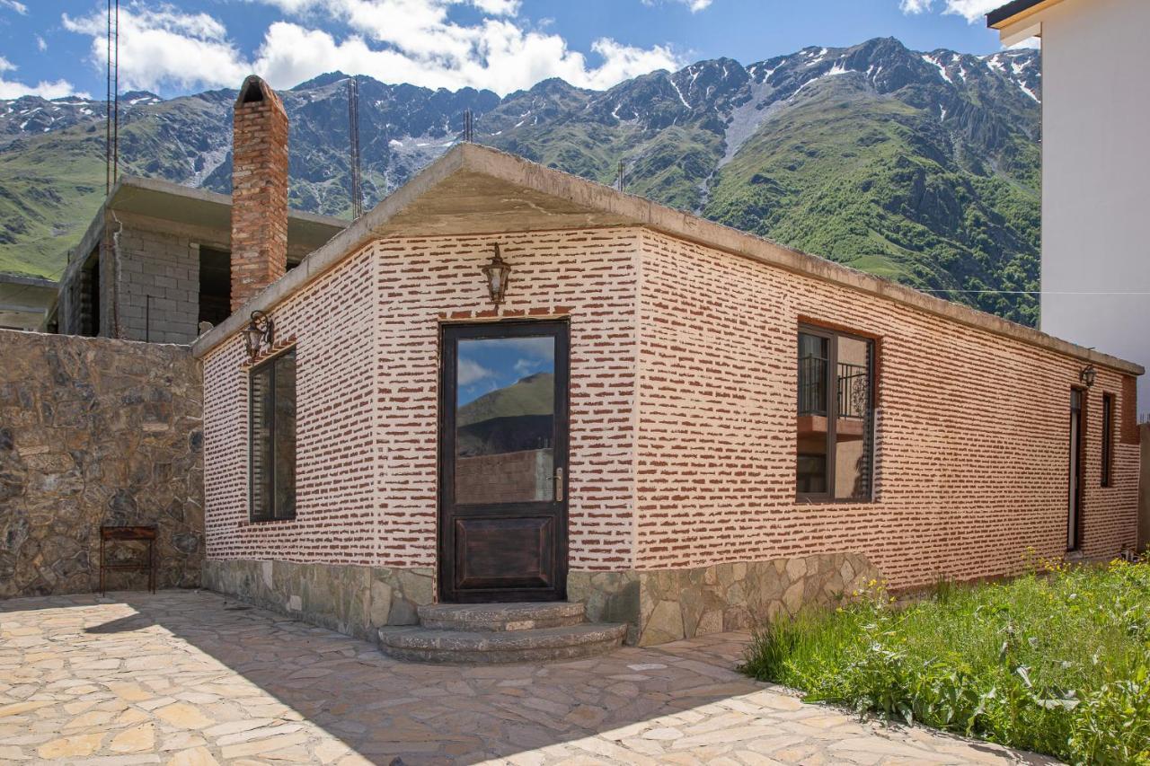 Cliff House Ξενοδοχείο Kazbegi Εξωτερικό φωτογραφία